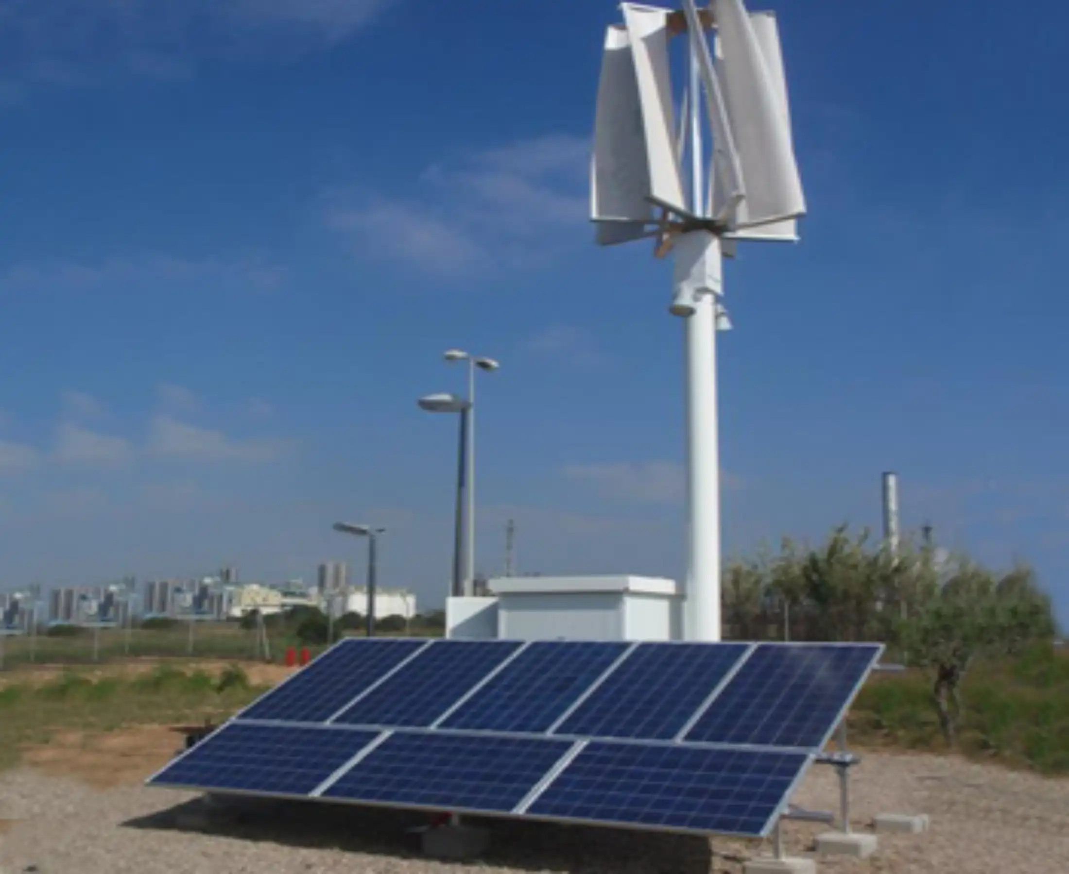 Sistema fotovoltaico industrial para generación de energía renovable