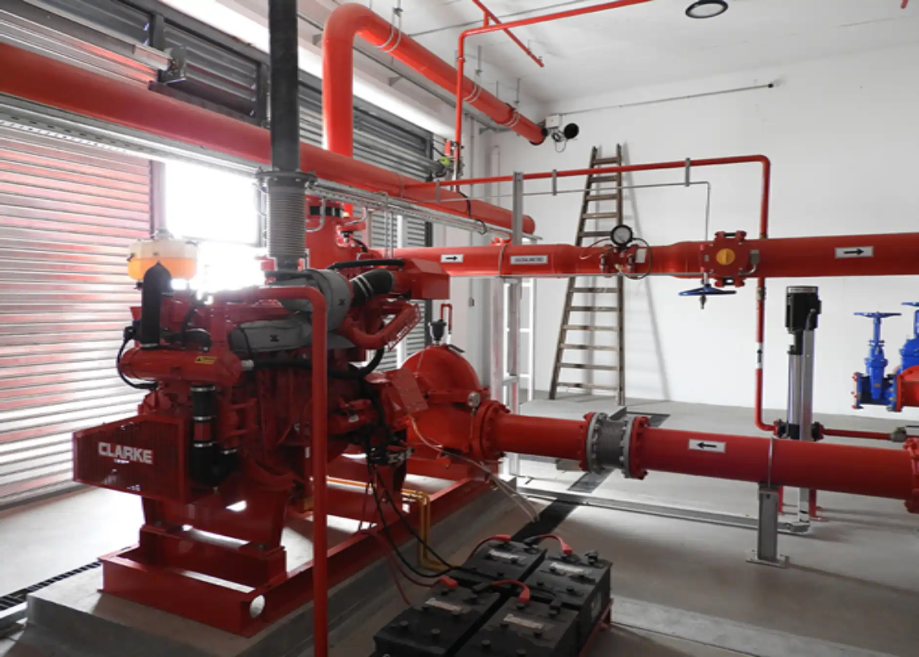 Instalación de red hidráulica para sistema contra incendio industrial